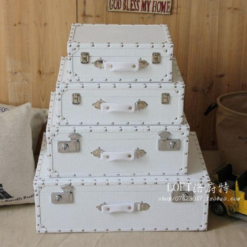 Crocodile Leather Pattern Trav - Retro Vintage Trunk Suitcase recension och pris